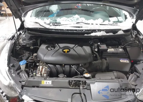 2016 Hyundai Elantra Value Edition z USA, uszkodzony, nr VIN KMHDH4AE4GU553373